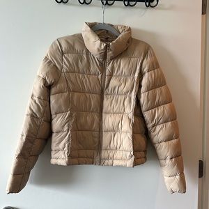 Cropped quilted jacket.